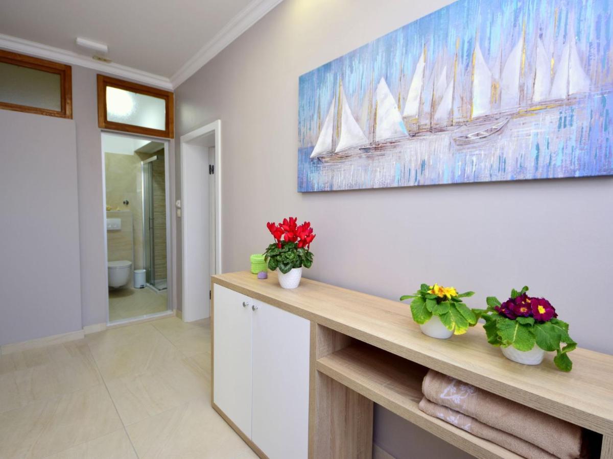 Apartment Mornar-2 By Interhome Trogir Buitenkant foto