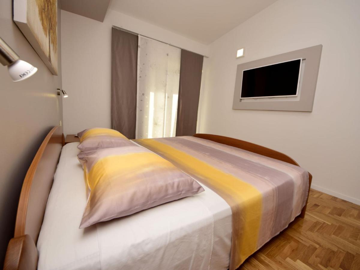 Apartment Mornar-2 By Interhome Trogir Buitenkant foto