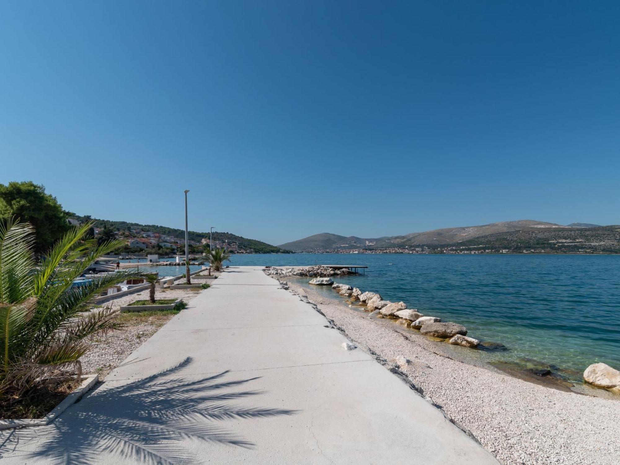 Apartment Mornar-2 By Interhome Trogir Buitenkant foto