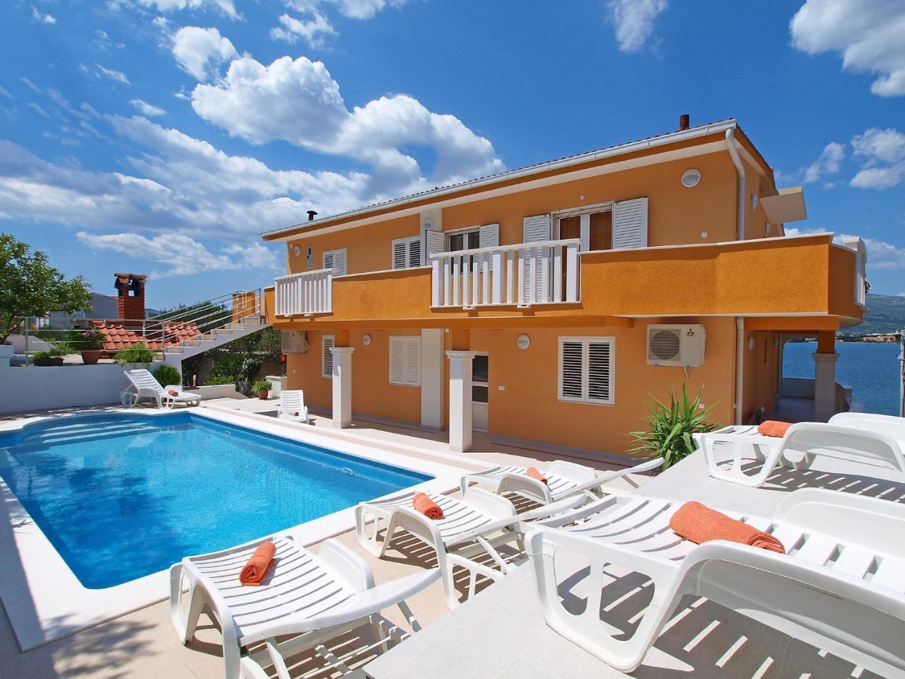 Apartment Mornar-2 By Interhome Trogir Buitenkant foto